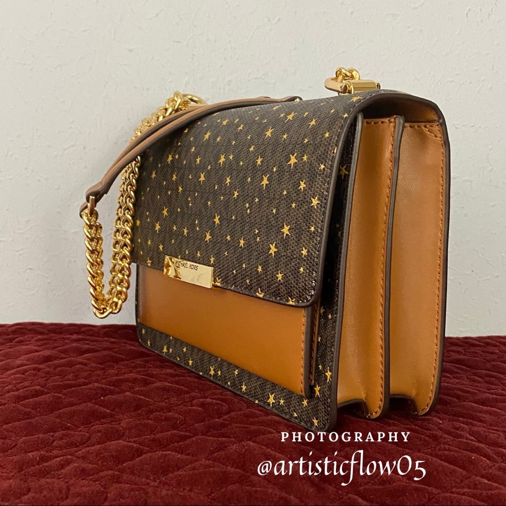 Flash Sale NEW Michael Kors
Jade Signature Scattered Stars Large Gusset Shoulder - Picture 1 of 10